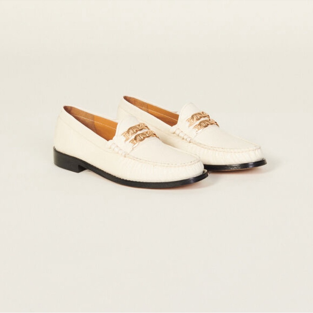 NEW Sandro Leather Loafer with gold chain in size 39